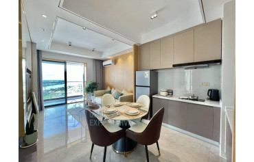 Luxury CONDO FOR RENT