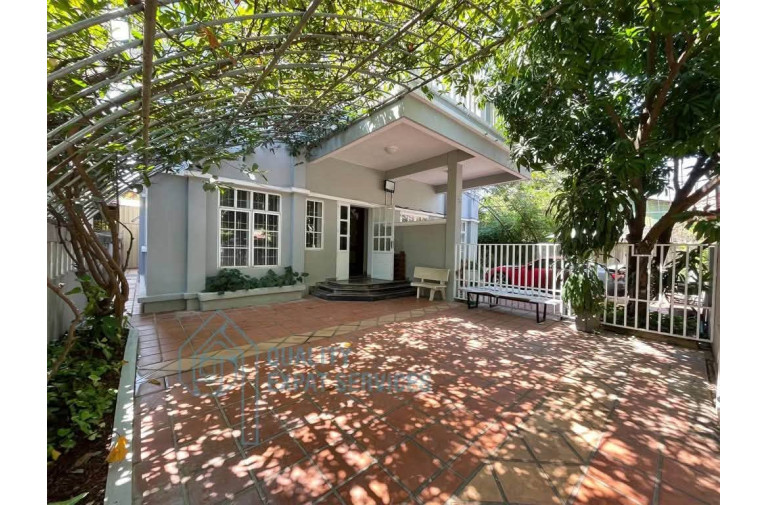 House for rent 