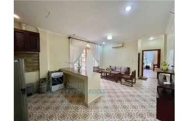 Apartment with swimming pool