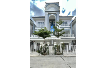 Villa for sale