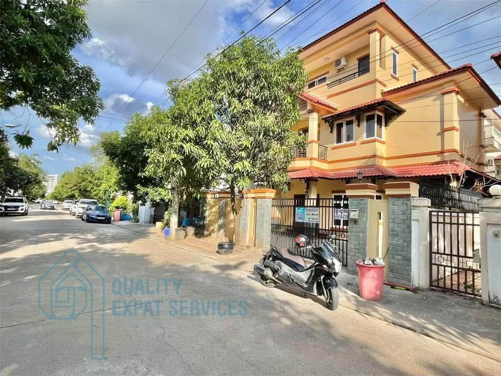 House for rent 